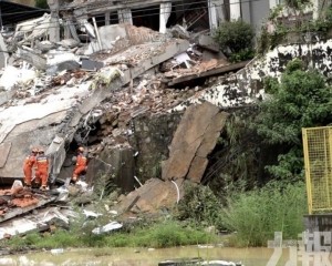 居民：被地震般巨響驚醒