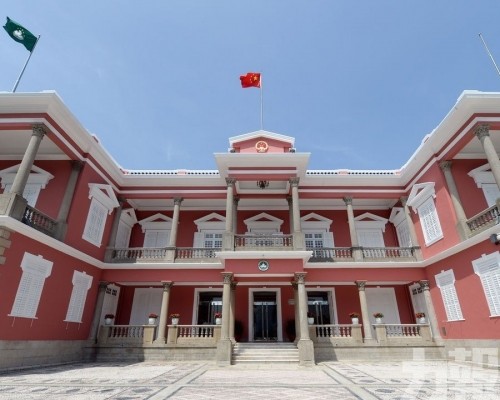 岑浩輝明率團赴京參加抗戰紀念活動