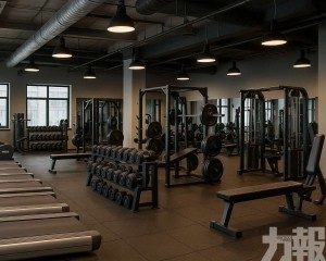 24小時健身房成年輕人睡覺聖地