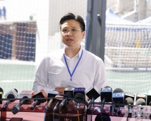 提醒在票站內勿使用手提電話