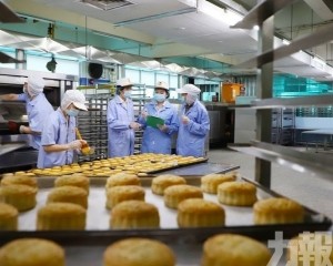 廣式蛋黃蓮蓉佔九成