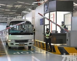 非永久居民學生可申請