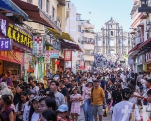 日均及單日客量齊創新高