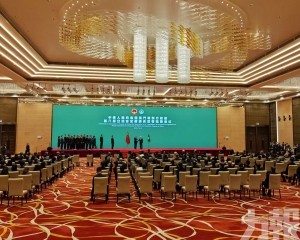 第八屆立法會議員宣誓就職