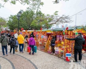 新春爆竹神香風車攤位競投接受登記