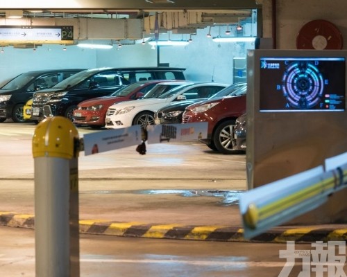 七停車場將改半小時收費