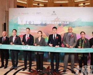 180件作品巴黎人華麗登場