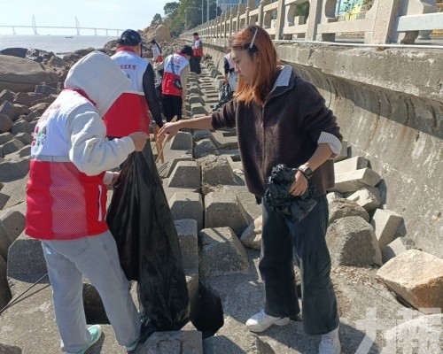  珠海志願者以行動實踐低碳理念