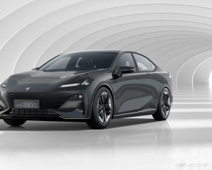 深藍SL03、極狐阿爾法S啟動試點