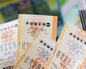 上期68張彩票只差一號贏十億美元