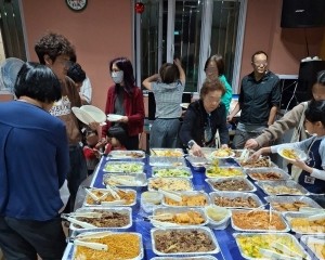 ​愛心樹聖誕聯歡送暖