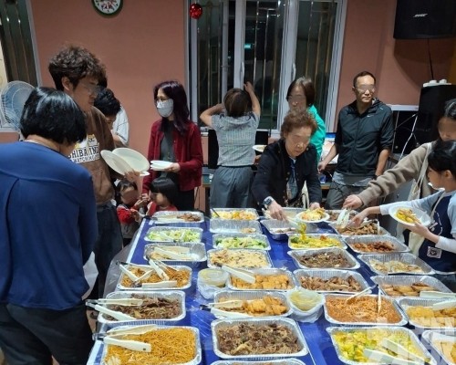 ​愛心樹聖誕聯歡送暖