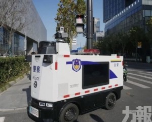 首日警告119輛違停車開三罰單