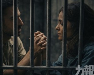 殺人女與五屍命案男獲准假釋完婚