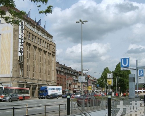 列車煞車不及兩人當場喪生