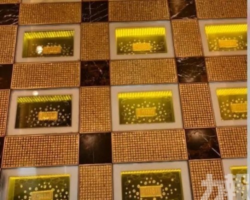 英皇娛樂酒店套現億元勁賺近九倍