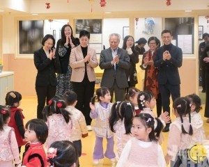 ​岑浩輝探訪社服設施　