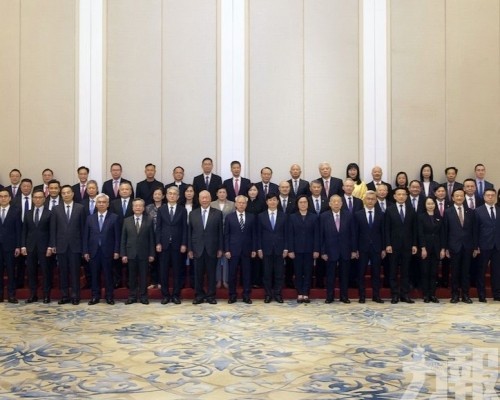 岑浩輝冀人大政協助澳門開拓新局面