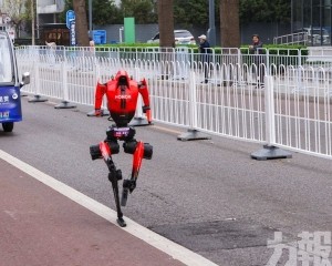 藍思132款結構件撐起「鋼鐵之軀」