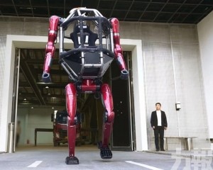 王興興披甲上陣 售價390萬起