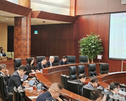 便利澳門居民在深合區生活就業