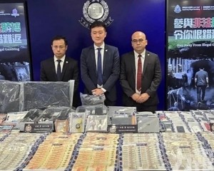 港警搗破黑幫非法博彩網拘150人
