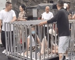 警方稱擺拍博流量拘9人
