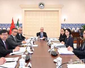 岑浩輝：加強澳琴協調聯動