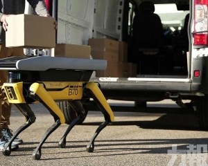 機器狗「快遞員」打通最後一里路