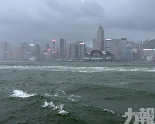 港天文台預告12時40分改發三號波