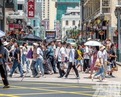 新一期本地居民失業率2.4%