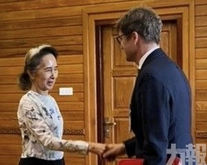 與紅十字代表會面