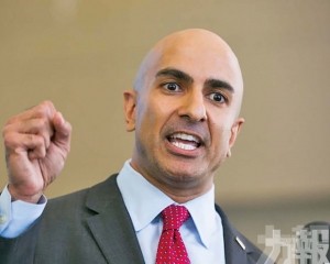 長息升不改幣策