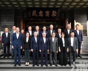 岑浩輝與新加坡華社及商會代表會面