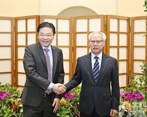 岑浩輝拜訪新加坡總理兼財政部長黃循財