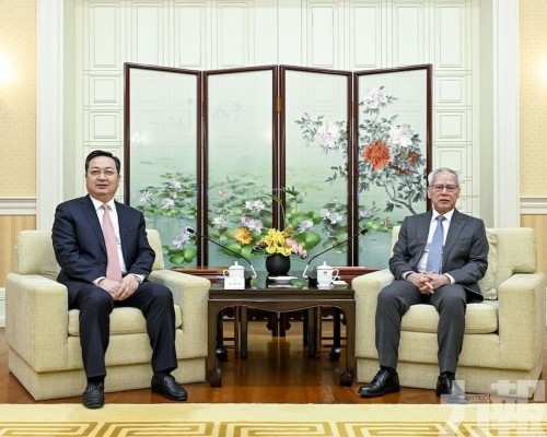 岑浩輝與河北省政協主席張國華會面
