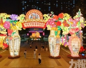 遊客人數升近三成