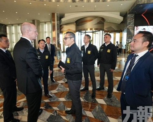 巡視娛樂場並開展防罪宣傳