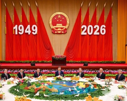 習近平等黨和國家領導人出席慶祝中華人民共和國成立77周年招待會