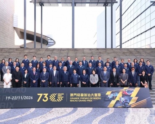 11月揭開戰幔