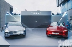 車燈一體化設計增添未來感