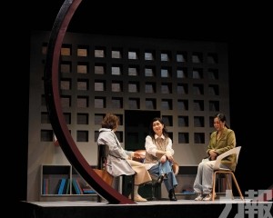 香港 iStage【元&bull;塑劇場系列】《獨坐婚姻介紹所》