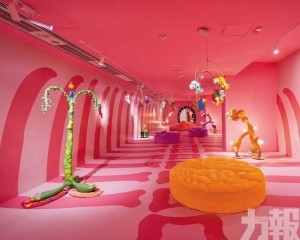帶領觀眾走進奇異可愛平行世界