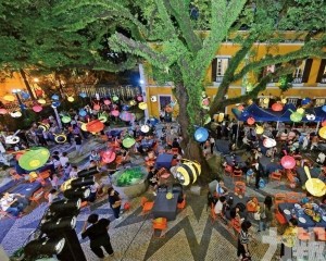 邀市民攜家人朋友共聚賞月