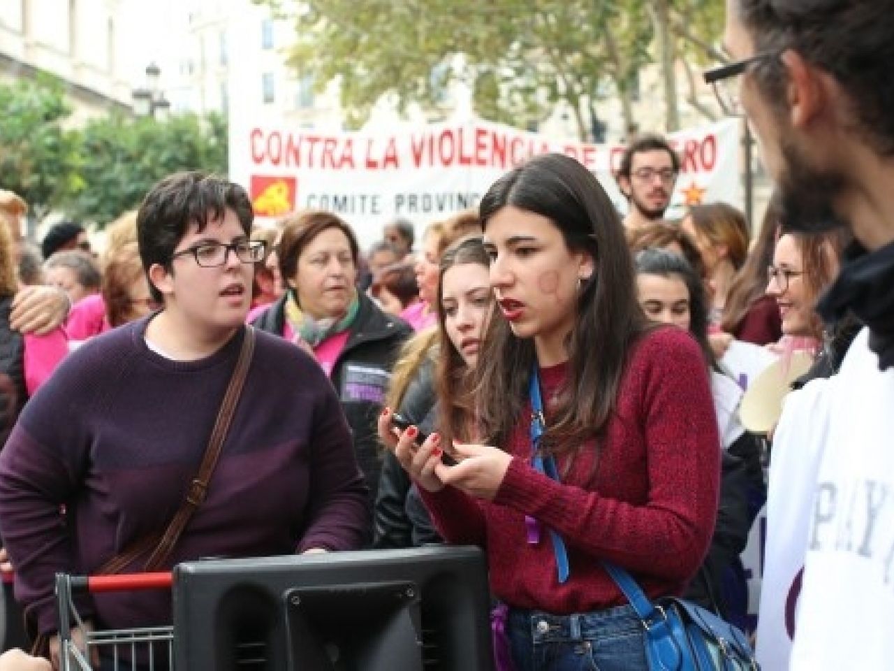 ​世界多處有遊行抗議對女性暴力
