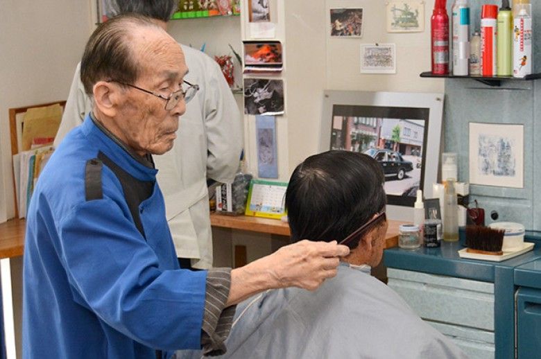 日101歲理容師開店73年