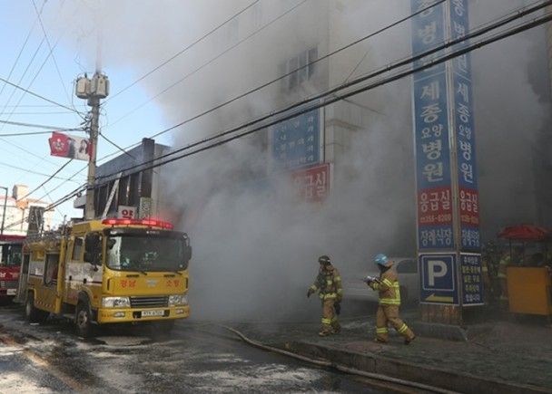 韓國醫院大火增至31死