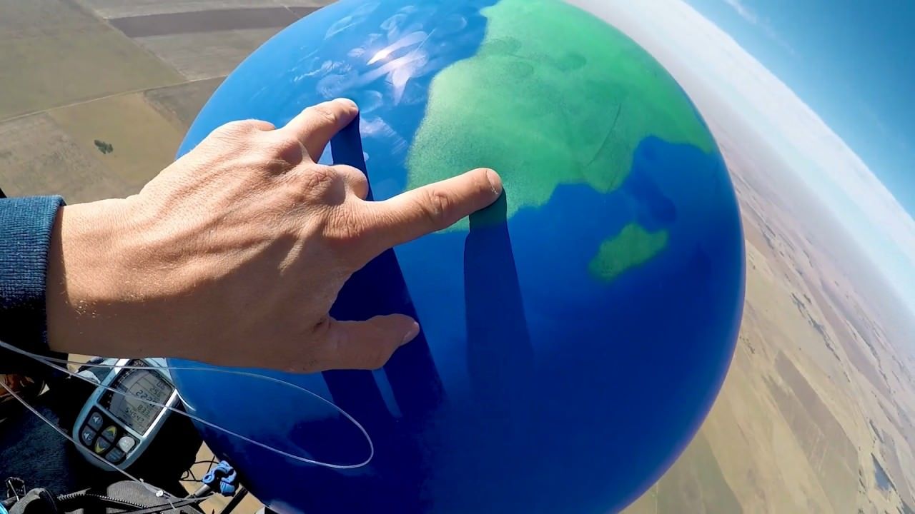 100個氣球飛越南非