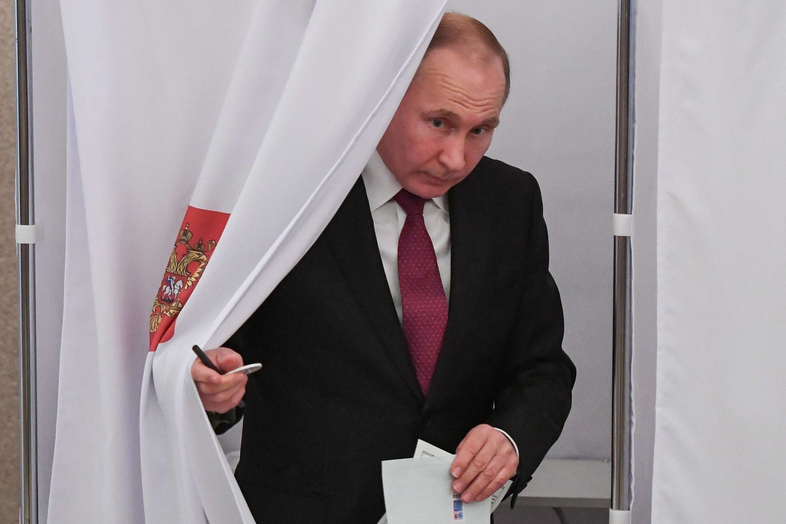普京到莫斯科票站投票
